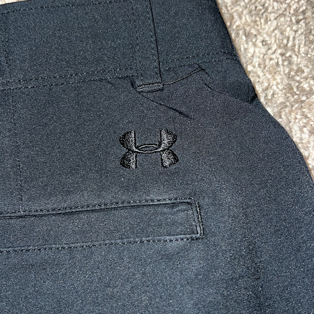 Under Armour black casual short - Picture 7 of 10